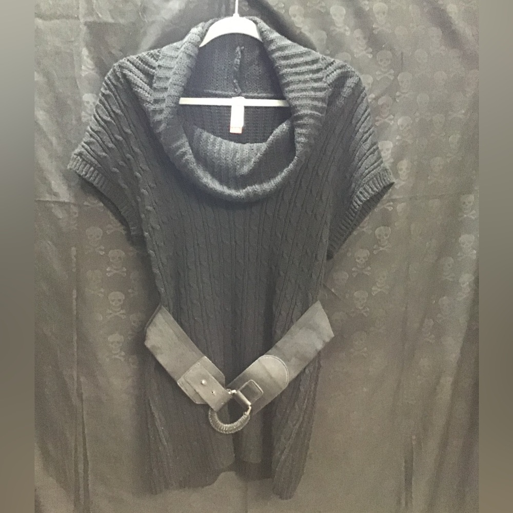 No Boundaries Black Cowl neck XL Tunic short Sleeve sweater with belt.